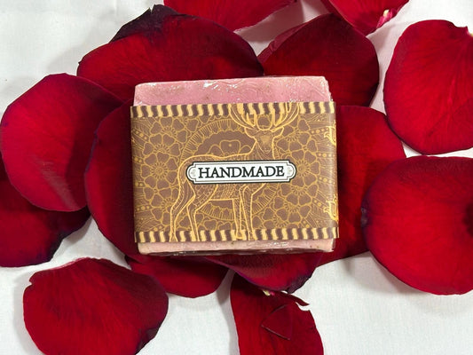 🌹 Rose Petal & Aloe Handmade Soap